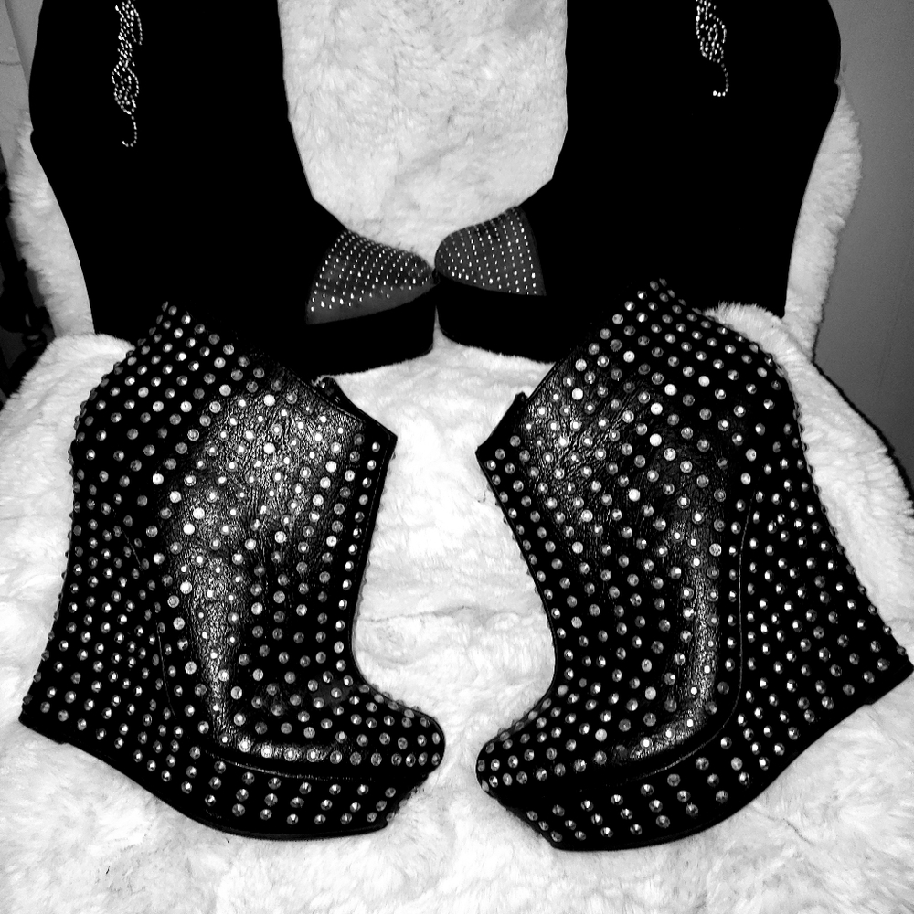 Platform boots